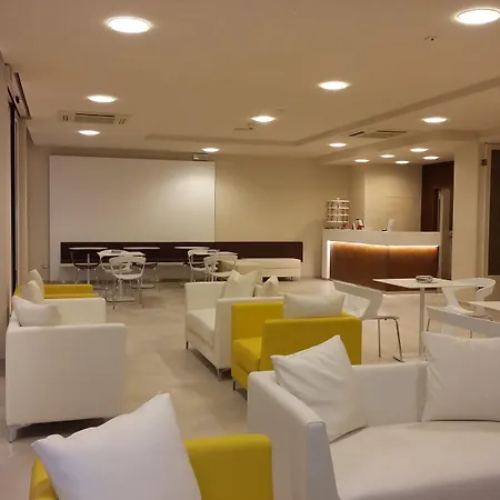 Condor 3*