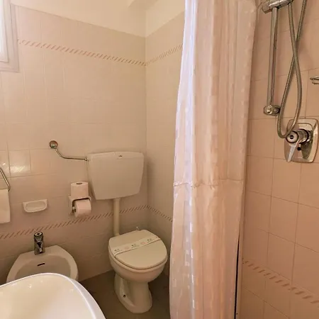 Condor Hotel 3*