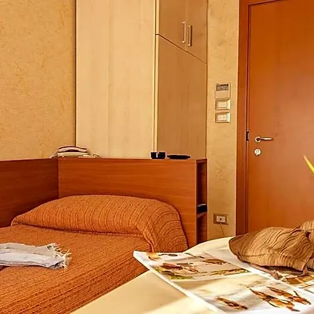 Condor 3*